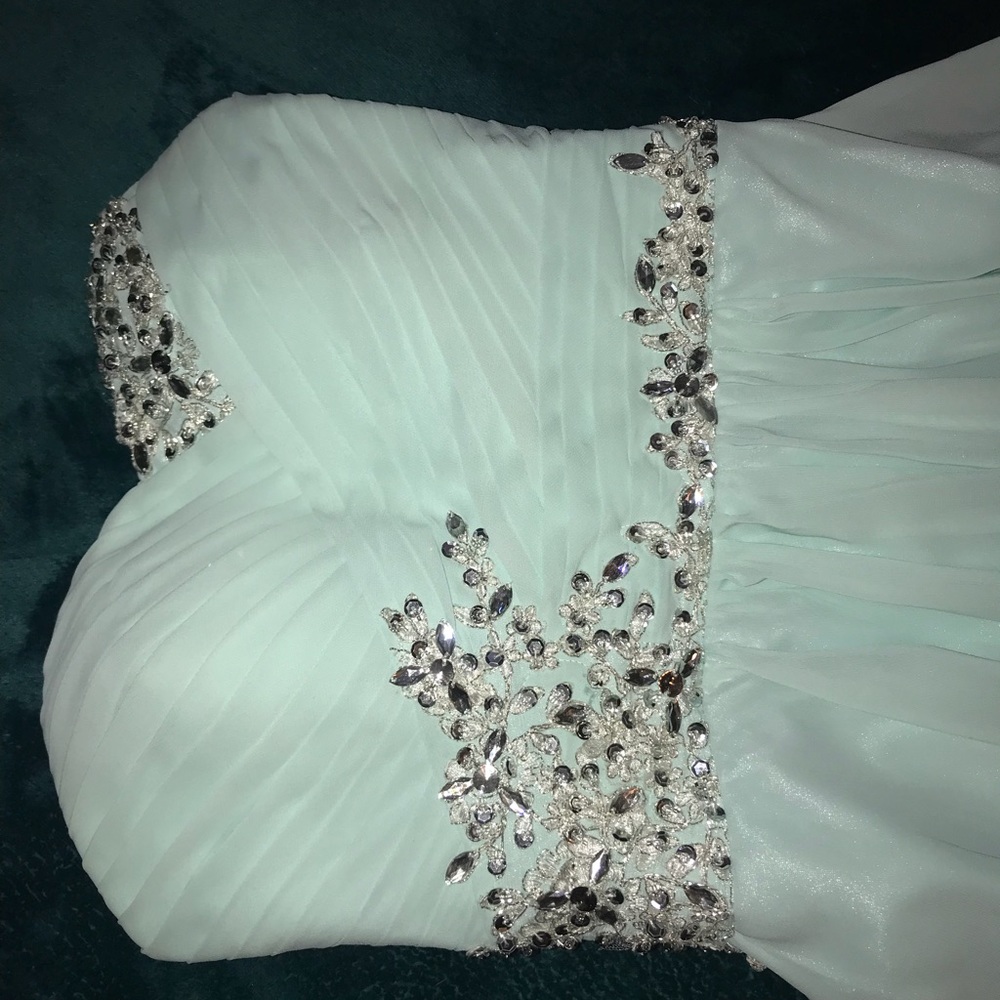 Prom Dress - Picture 3 of 8